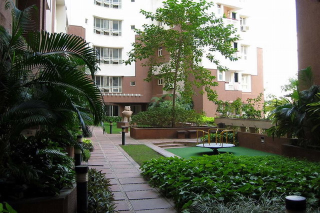 Landscaped entry court of an Udita apartment block