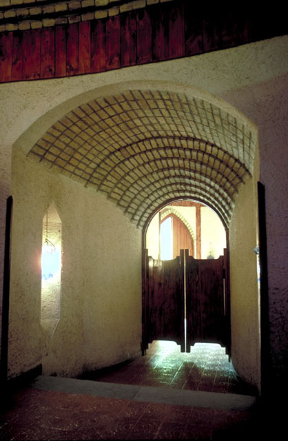 <p>Interior, passageway</p>