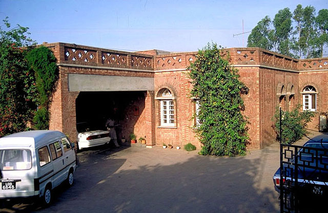 Zahir Sani Residence