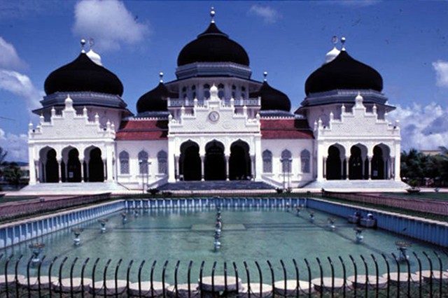 Main eastern façade of Mosque with reflection pool in foreground