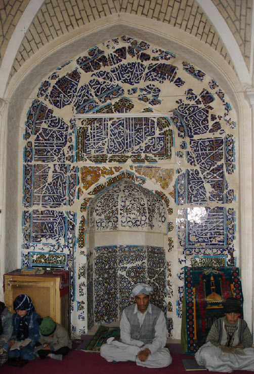 Abdul Wasay Najimi - <p>Ghalwar is a village located four kilometers west of the Old City of Herat on the ancient route that starts at the Iraqi Gate of the Old City and heads westwards towards Kohsan and Nishapur. In this village one can find the historic mosque, reportedly built in the 9th century, and renovated with tile decoration in mid 15th century, the contemporary restoration of which is documented in this article.</p><hr>Source: Article introduction