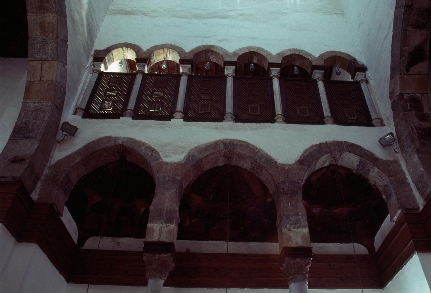 Interior, view into south gallery of central hall (durqa'a)