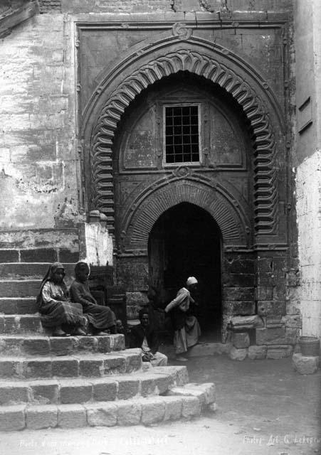 Historic view.  Exterior doorway, residence of Darb al-Labban