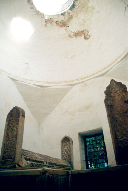 Interior view of the inner room with the sarcophagus of Çandarli Hayreddin Pasa to the left and that of Ali Pasa to the right