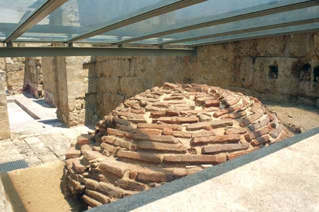Brick oven, residential area west of Dar al-Jund