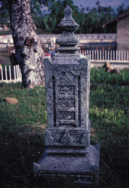 Unidentified male batu aceh tombstone