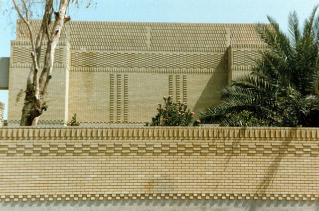 Side façade