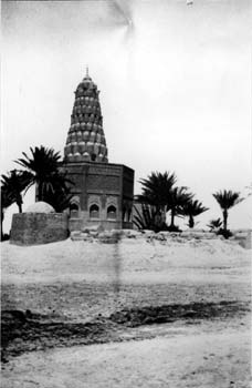 Turba Zumurrud Khatun - Exterior view