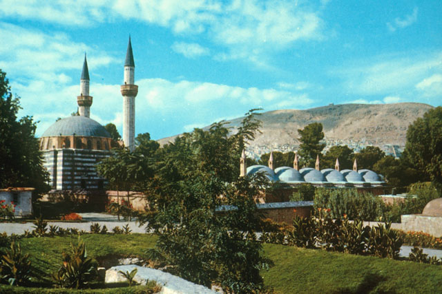Exterior view from south, showing the mosque on the left and the Selim II madrasa on the right