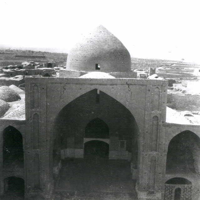 Elevated view of iwan and dome