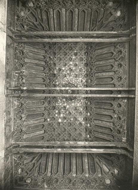 Saadian Tombs (MEGT) - Historic view, interior of wooden ceiling