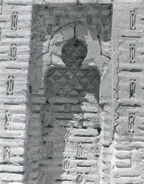 Detail from northwest wing of second courtyard, showing niche on the lower left side of iwan