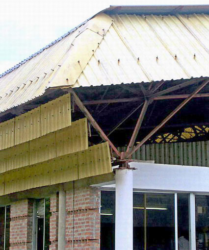 Canopy and truss at southwest corner