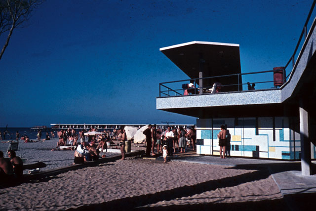 Exterior view showing beachside kiosk