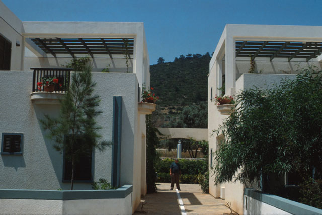 Exterior view between modular houses