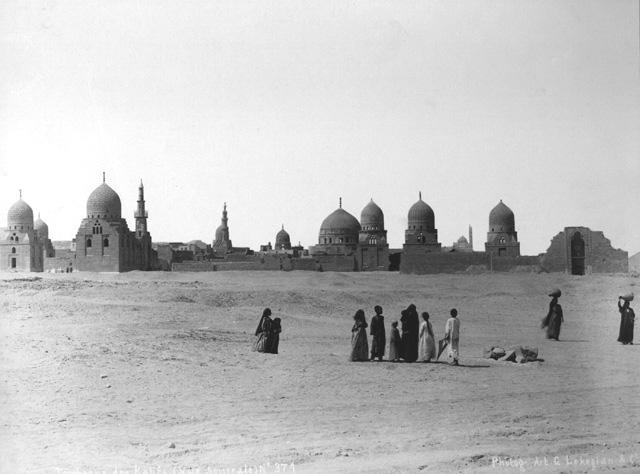 Historic view. Domes from left to right: Ganibek al-Ashrafi, unknown, Barsbay, Qaytbay, Khadiga Umm al-Ashraf, Sab'a Banat, unknown, Barsbay al-Bagazi, Citadel, Amir Suleyman