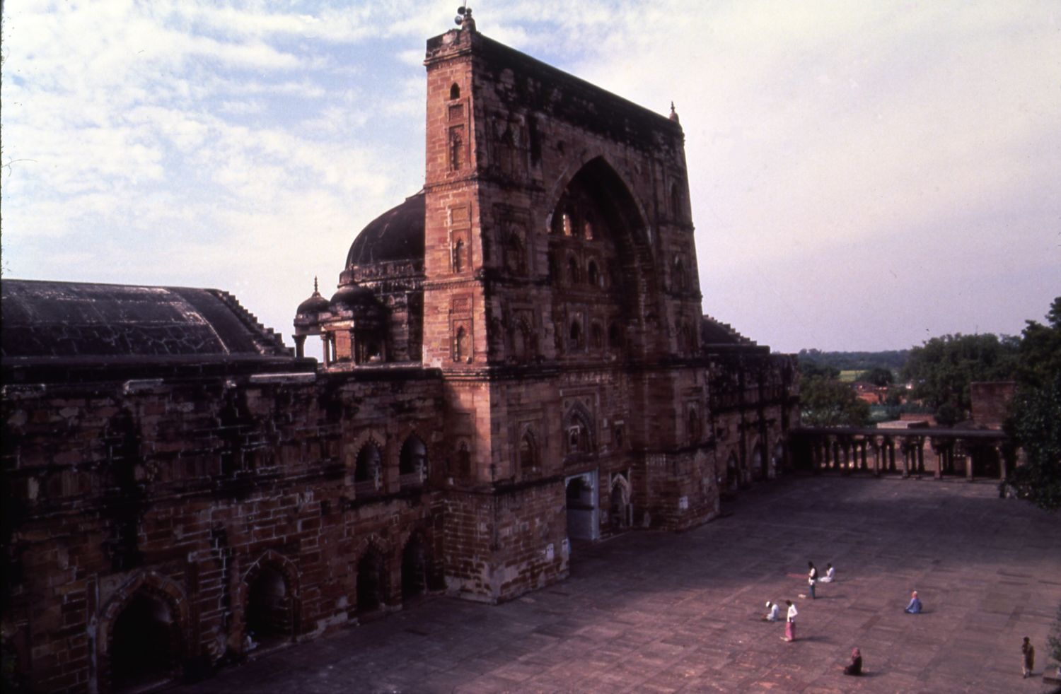 View of the western side of the courtyard, showing prayer hall and its portal