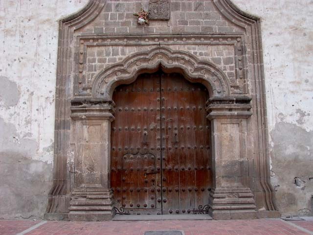 Former Franciscan Convent in Tecamachalco - Exterior detail view of entry portal