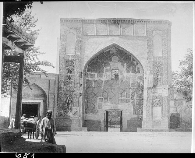 The entrance-portal of the Nadir-Muhammad-Divanbegi Mosque