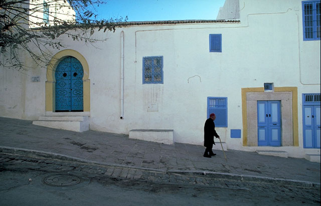 Sidi Bou Said Conservation - <p>House façade along a sloping street</p>