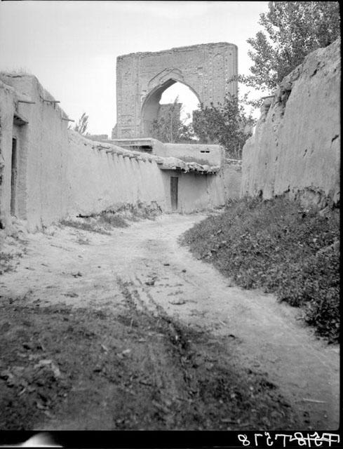 Ishrat Khanah Tomb - View of the pishtaq from the southeast