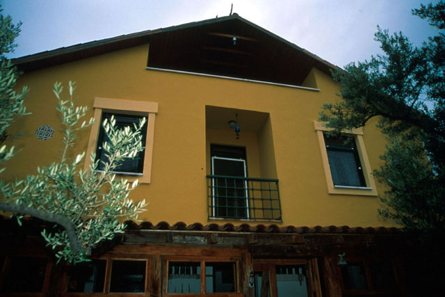 Iznik Foundation - Exterior detail of painted façade