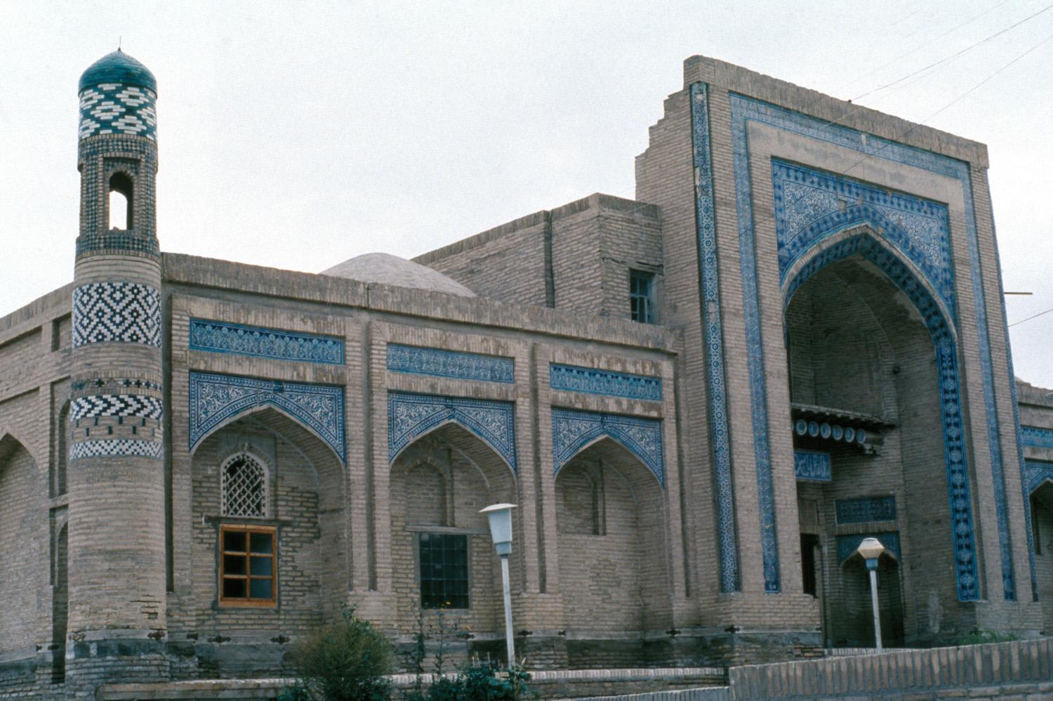 Exterior close-up of façade, pishtaq and corner tower