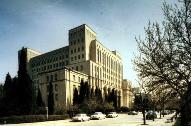Main view to Azerbadzhan Science Academy