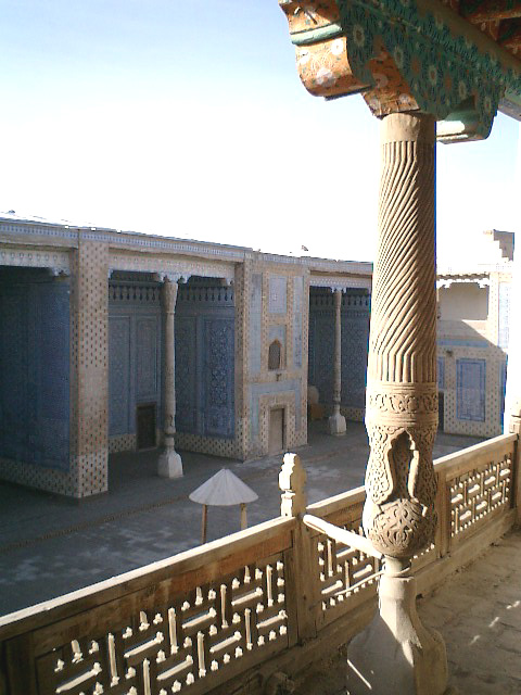 View from upper loggia to royal chambers across the courtyard