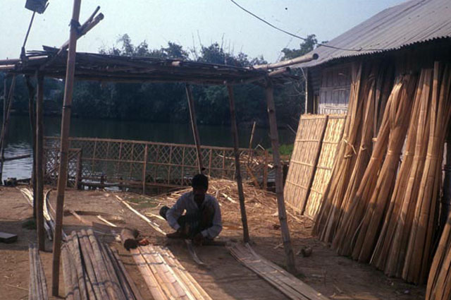 Dutta Para Rehabilitation Project - Bamboo crafts