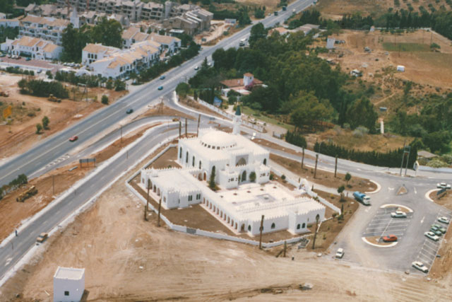 Mosque of the King - Elevated view showing mosque set in landscape