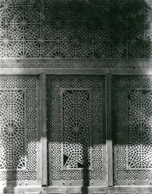 Ornamental screen with geometric patterns