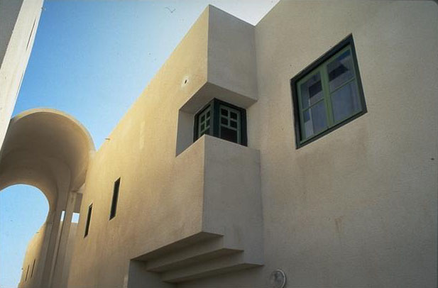 Residence Andalous - Stairs lead to second-floor galleries, which in turn lead to the apartments