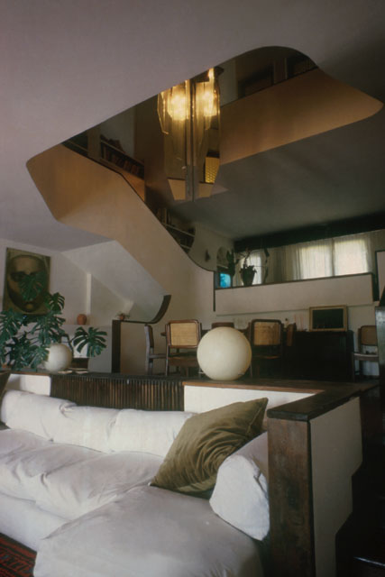 Interior view showing living area
