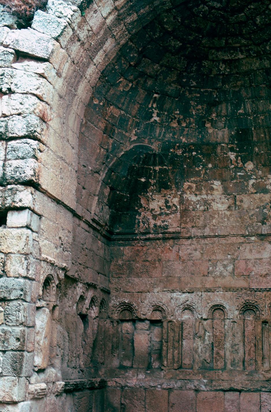 Audience Hall (or Monumental Gateway), interior detail; squinch in east iwan