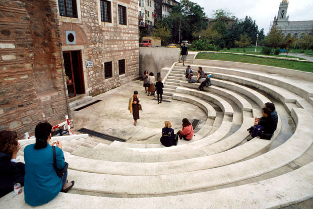 Exterior view showing amphitheater inspired waiting area