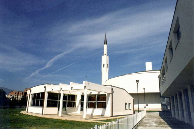 Princess Dzevhera Islamic Center - Exterior view of madrasa, rear elevation, looking towards mosque