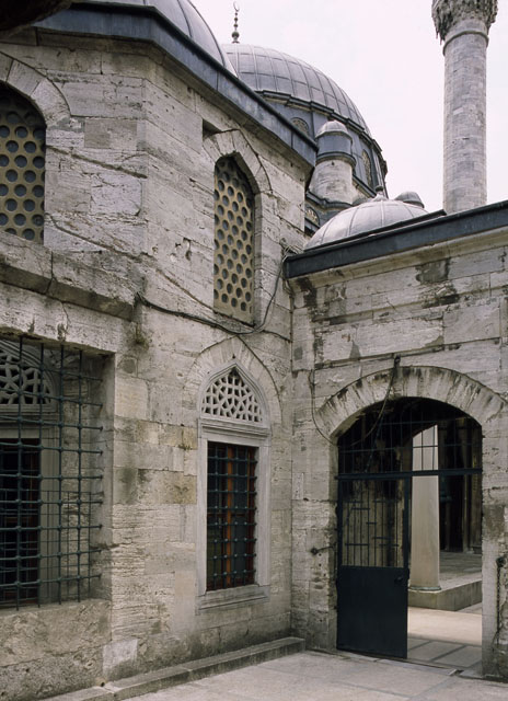 Prayer windows of the mausoleum and the courtyard gate