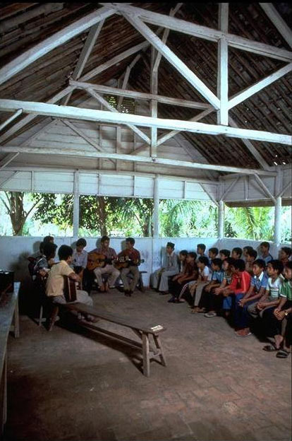 <p>Interior, classroom built by the students</p>