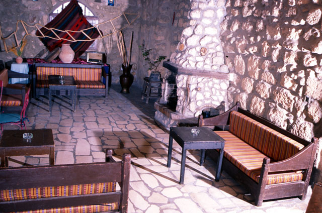 Kan Zaman Tourist Village - Interior, sitting room