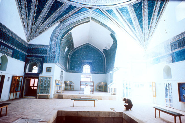 Interior view, with Turkish triangles supporting the dome