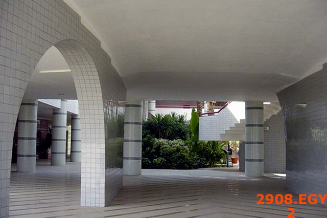 Ground floor circulation area with columns