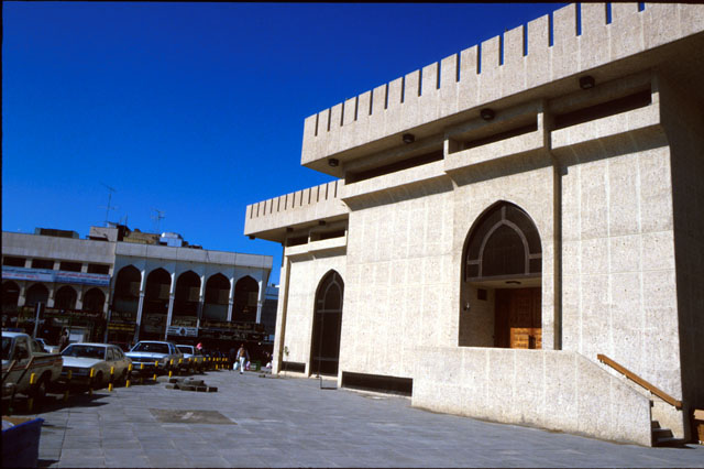 Side façade with entrance