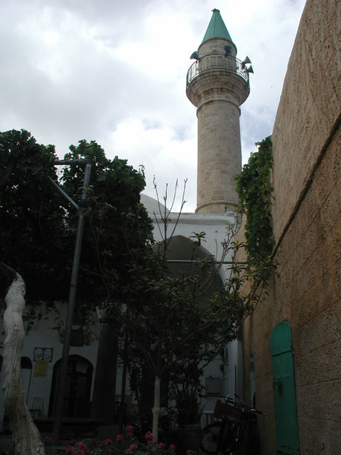 Bahr Mosque in Acre - View of minaret from interior courtyard