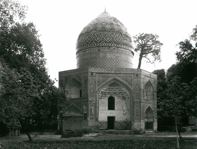 Exterior detail with  muqarnas iwan