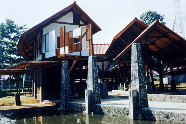 Exterior view, with wooden walkway