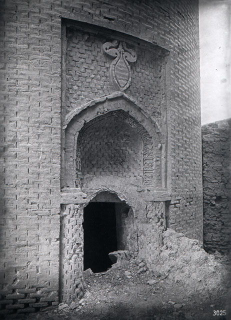 Exterior view of portal, prior to restoration