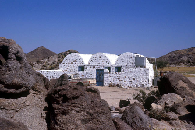 White limewash adorns the surface of a house in the Thewaya settlement north of Makkah