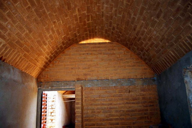 Interior view, showing brick vault with ventilation slit