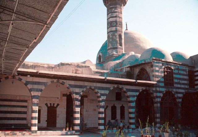 Southern view of courtyard and mosque